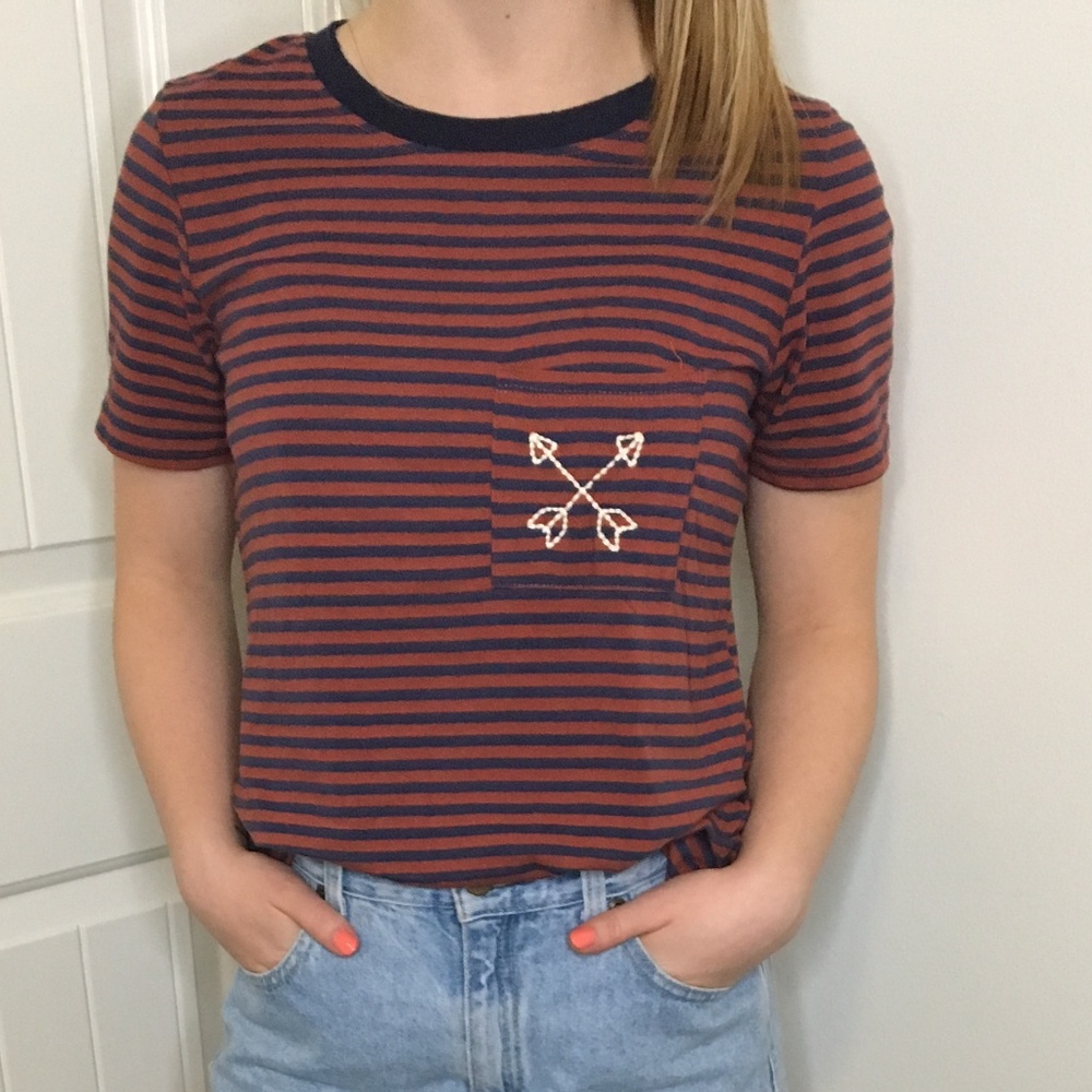 Urban Outfitters Stripped Arrow Tee - Small